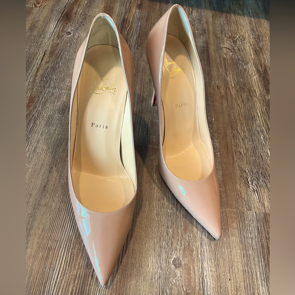 Christian Louboutin Patent Leather Beige Pumps (Pigalle Follies So Kate) sz 40.5